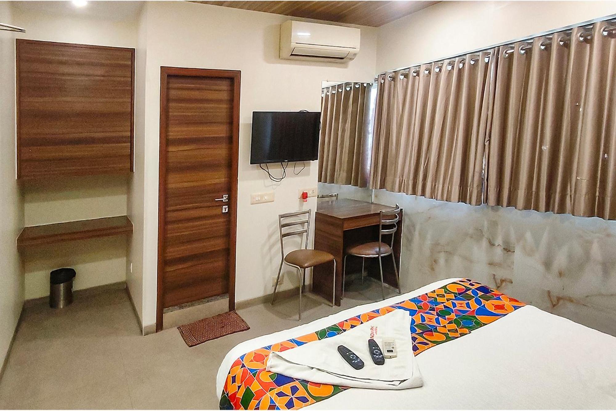 Fabhotel Landmark Residency - Nr Midc Turbhe Turambhe Εξωτερικό φωτογραφία